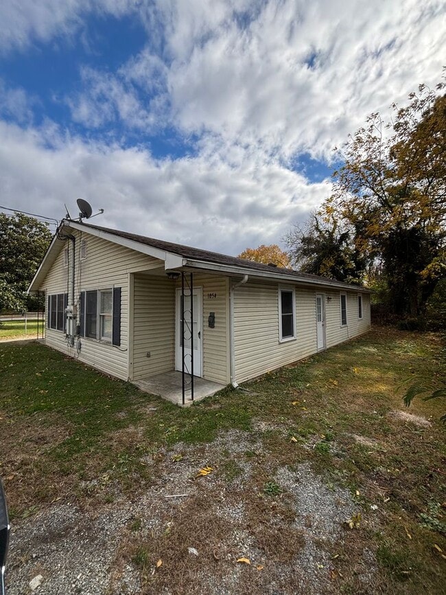 Building Photo - Forest Park Blvd, NW, 1052/1054