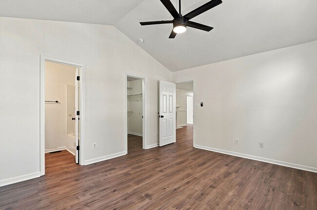 Building Photo - 928 S Willhaven Dr