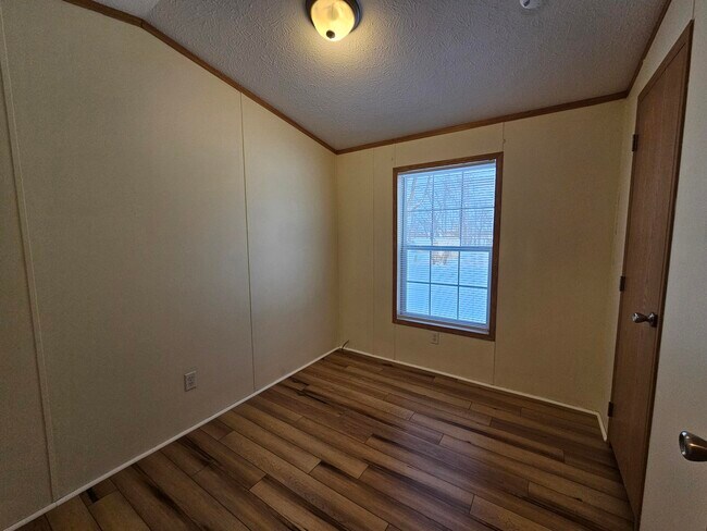 Building Photo - 54 Noble Ln