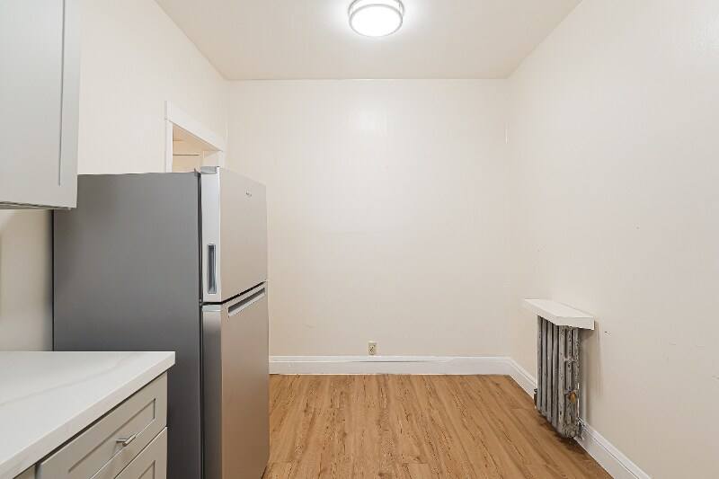 Building Photo - 1732 6th Ave