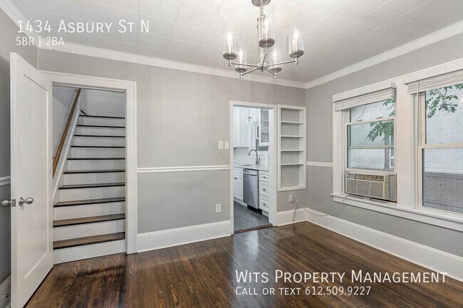 Building Photo - 1434 Asbury St N