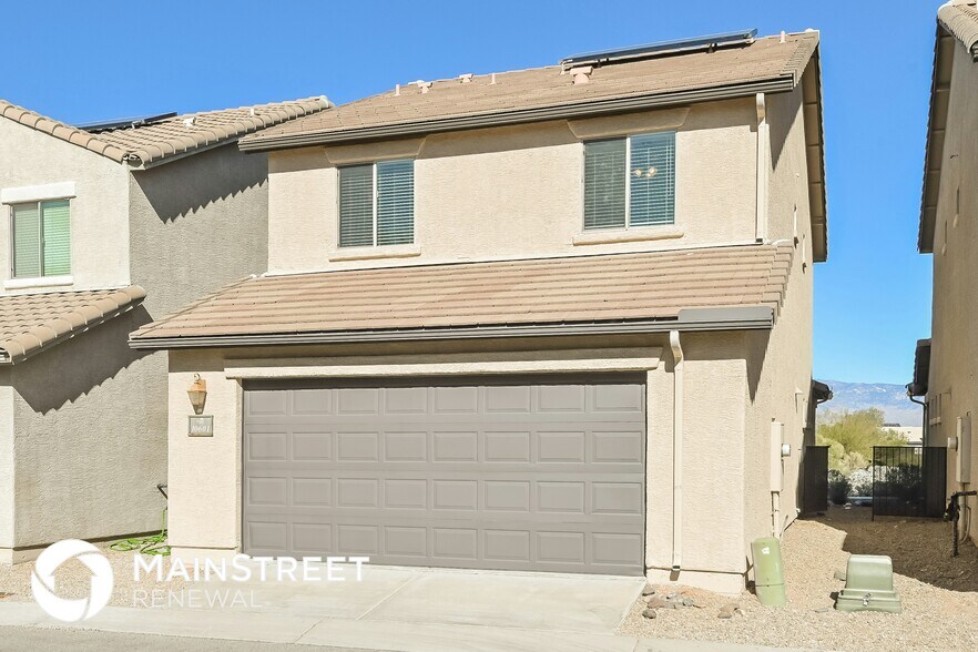 Building Photo - 10601 E Singing Canyon Dr