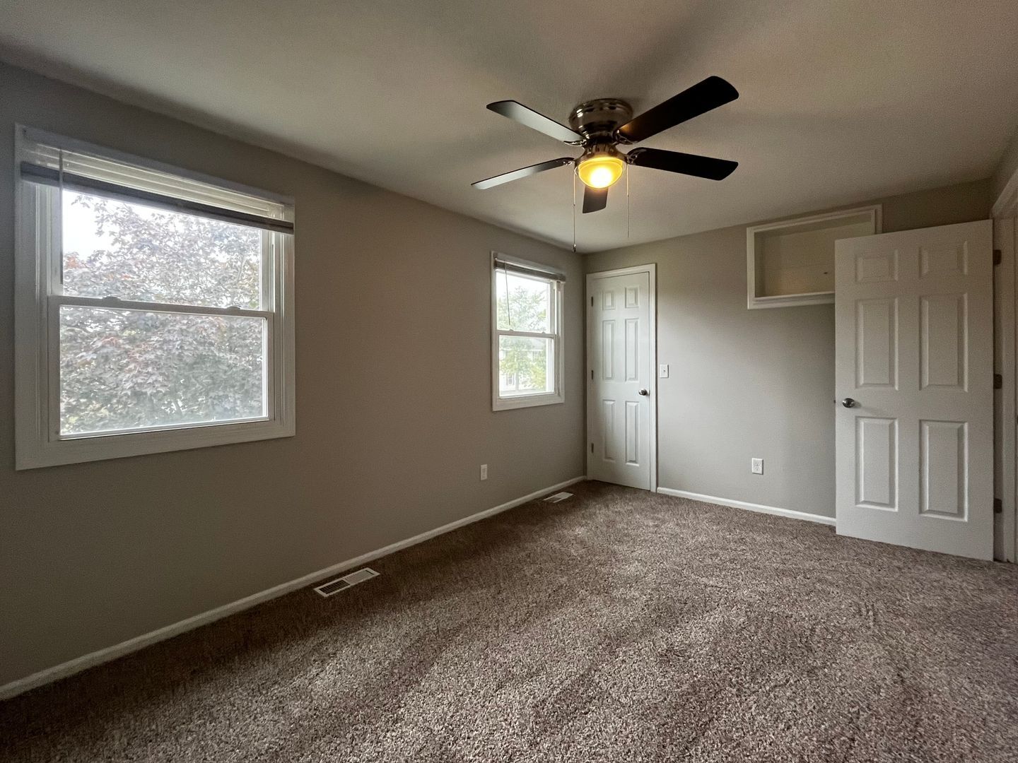 Building Photo - 905 Aurora Knoll Ln