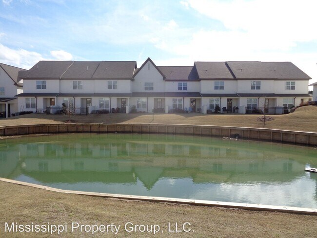 Building Photo - 104 Farm View Dr