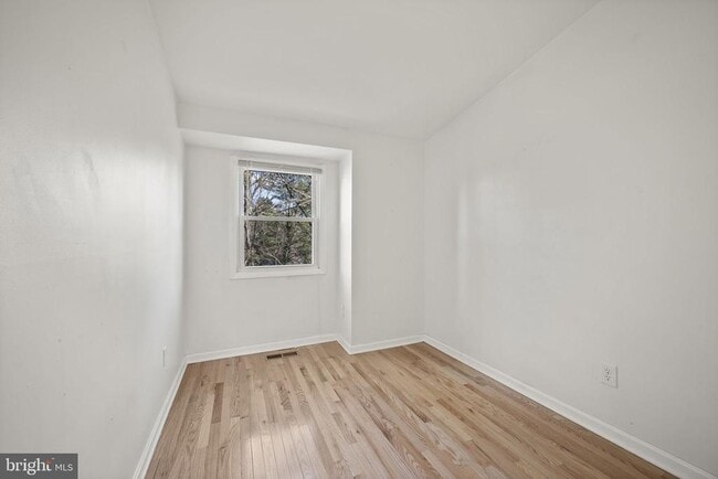 Building Photo - 5451 Endicott Ln