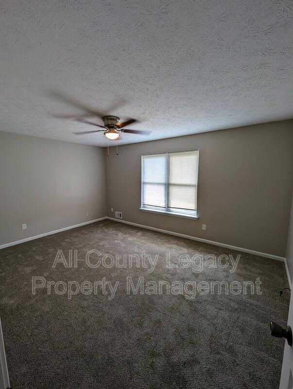 Building Photo - 3132 Dove Ct
