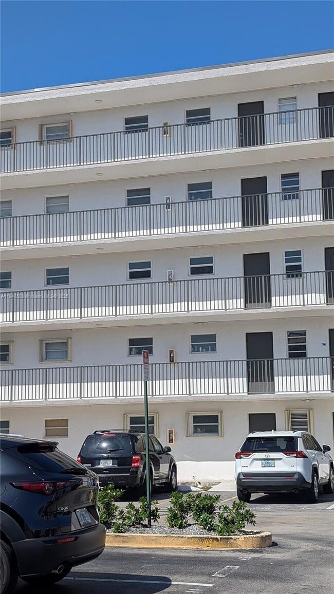 Building Photo - 14170 SW 84th St