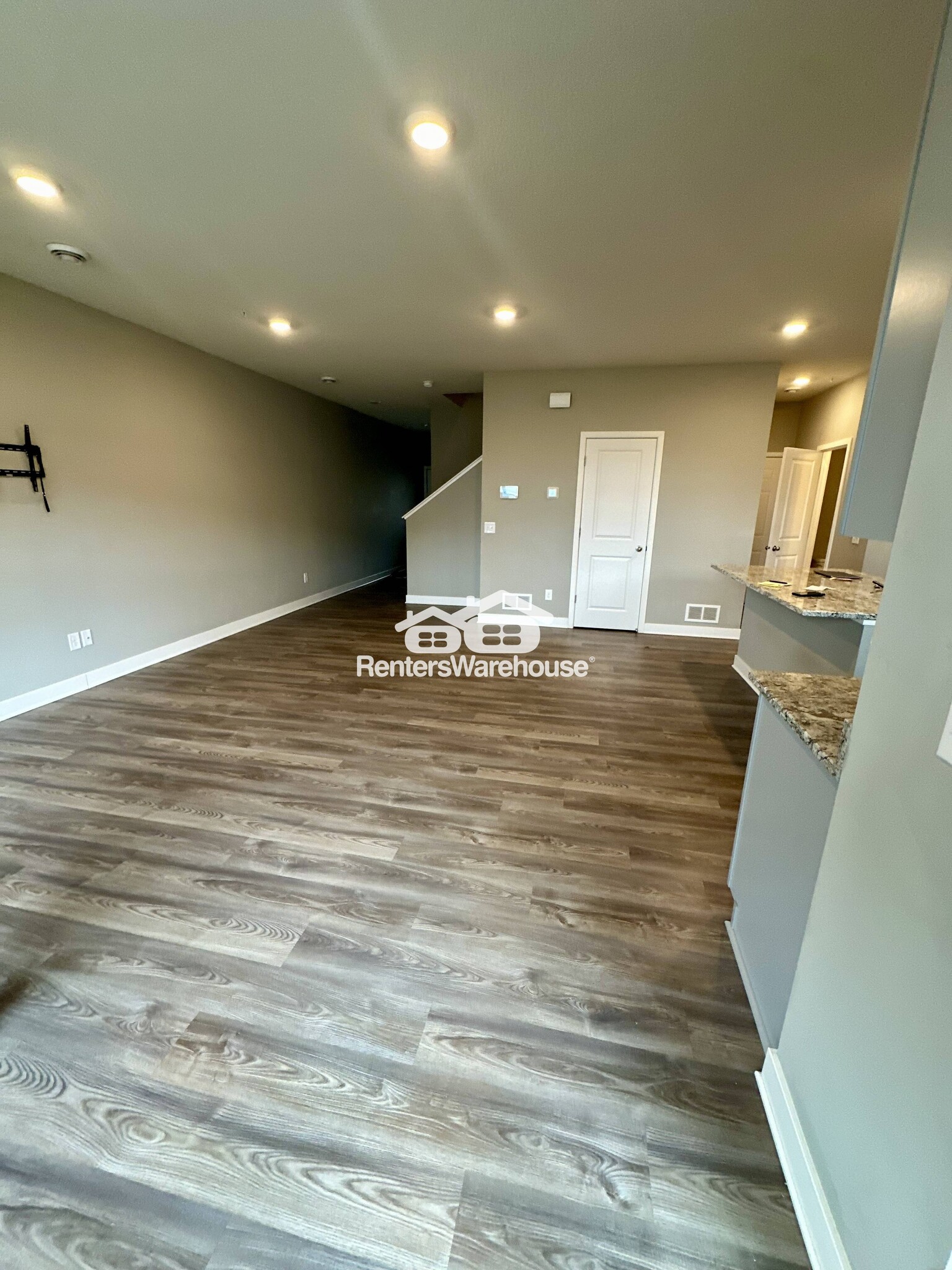Building Photo - 8807 Granite Cir