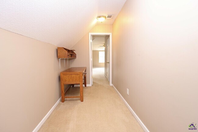 Building Photo - 103 Lions Gate