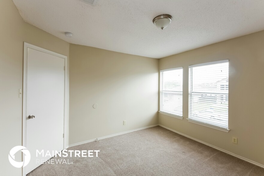 Building Photo - 7938 Bronzerock Dr