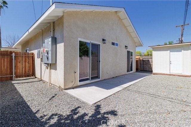 Building Photo - 750 N Bonita Ct