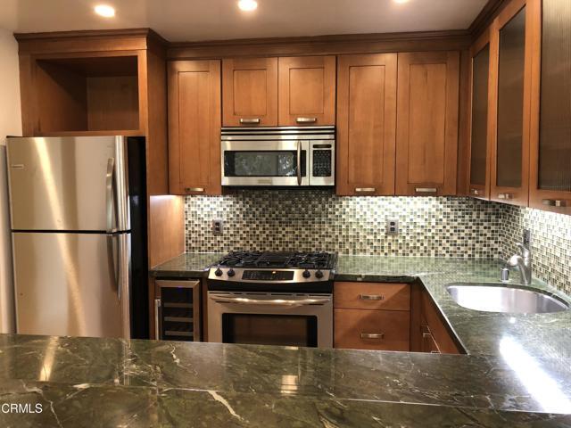 Building Photo - 663 Sunfish Way