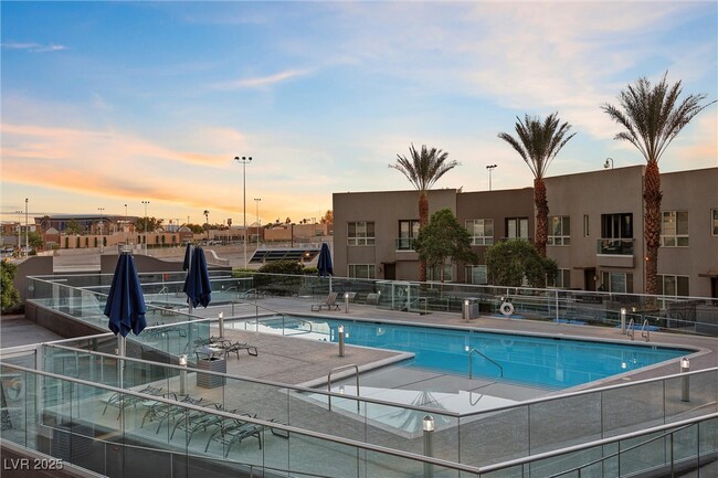 Building Photo - 4525 Dean Martin Dr