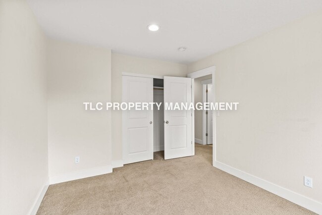 Building Photo - Gorgeous Home for Rent