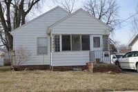 Building Photo - 3306 SW 13th St