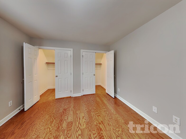 Building Photo - 10301 Sorrills Creek Ln