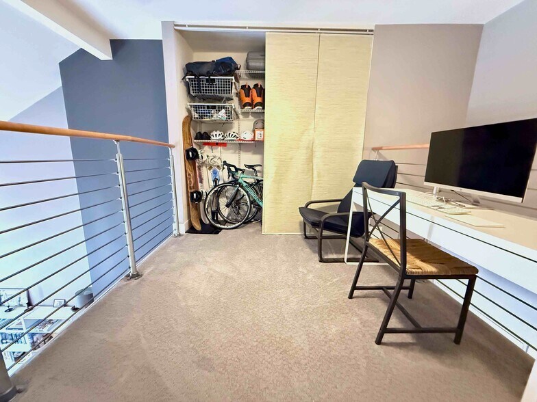 Building Photo - 14302 Summertime Ln