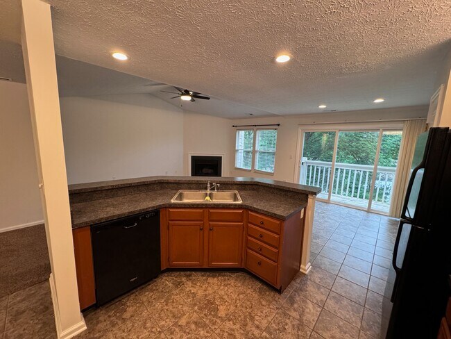 Building Photo - 3388 Fishinger Mill Dr