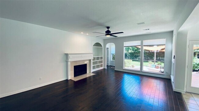 Building Photo - 5510 Cherry Creek Bend Ct