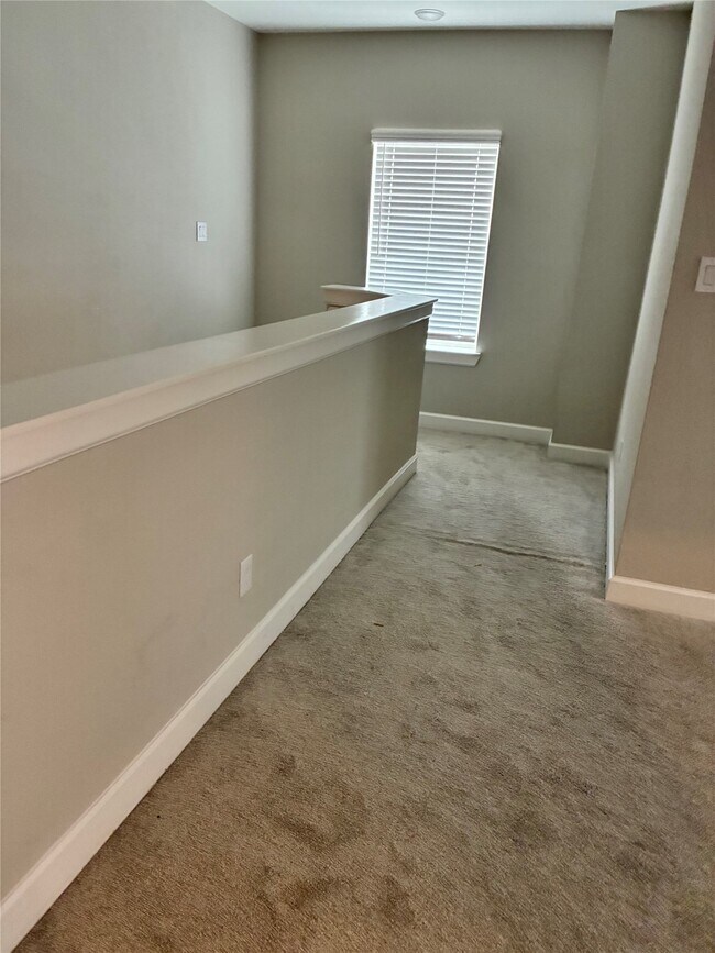 Building Photo - 15218 Cortines Ct