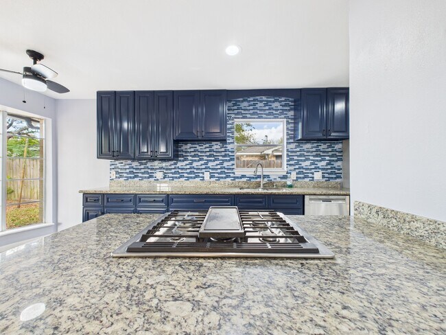 Building Photo - 10915 Sagedowne Ln