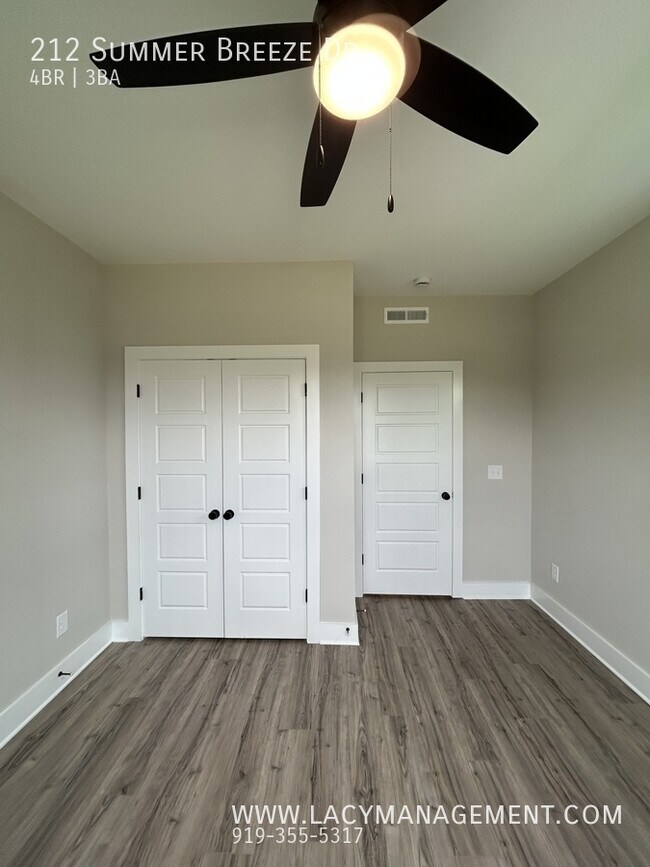Building Photo - 212 Summer Breeze Dr