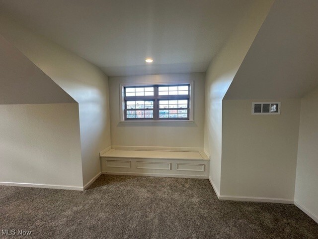 Building Photo - 1119 Abbey Pl