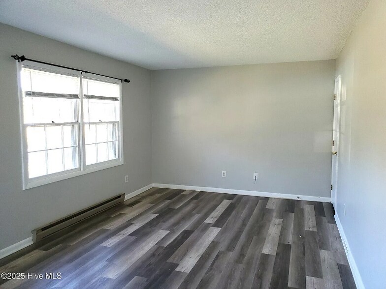 Building Photo - 305 Rhode Island Ave