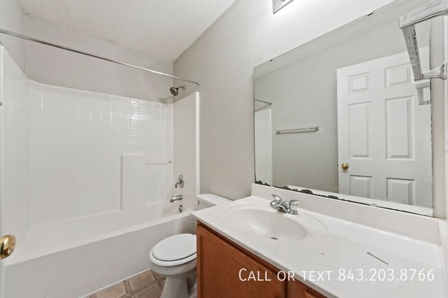 Building Photo - 8731 Hayden Glenn Dr