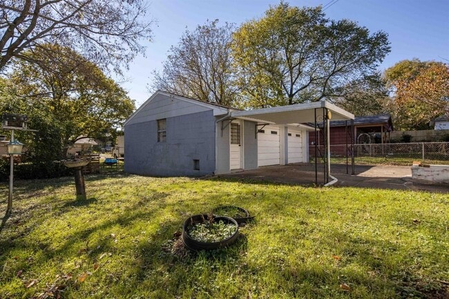 Building Photo - 1220 Hammond Ave
