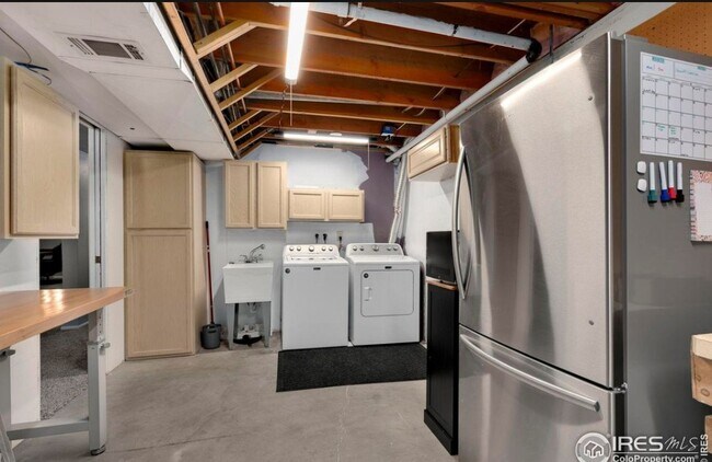 Building Photo - 1621 Kennedy Ave