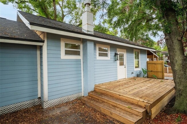 Building Photo - 6704 N Taliaferro Ave