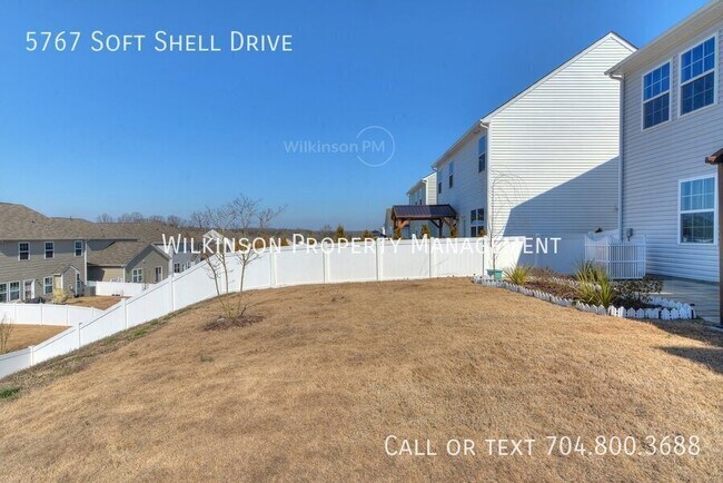 Building Photo - 5767 Soft Shell Dr