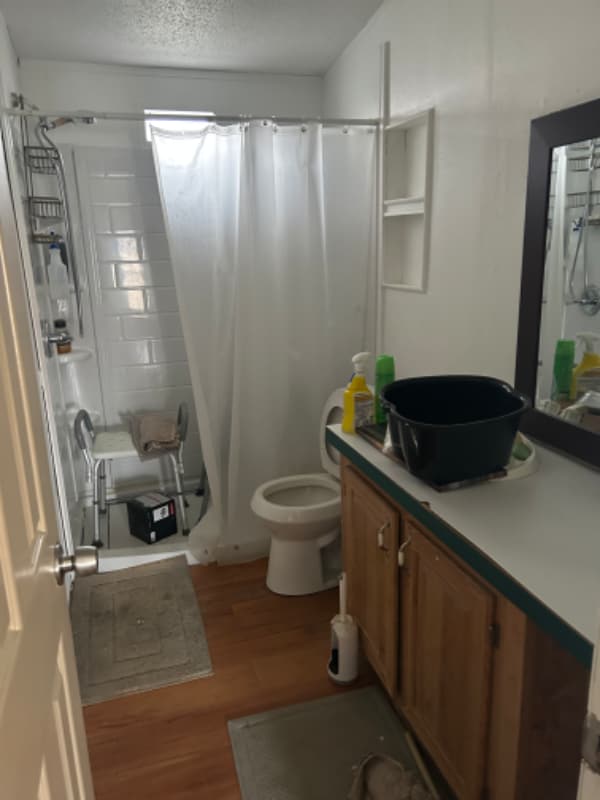 Building Photo - 3379 Family Dr