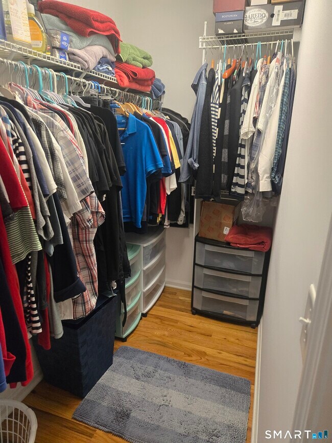 Building Photo - 57 Beachside Ave