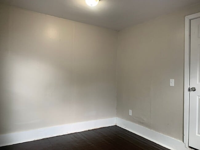 Building Photo - 336-338 N Kenton St