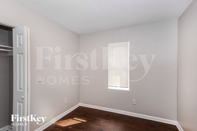 Building Photo - 4113 Winkler Way
