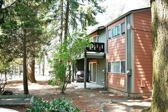 Building Photo - 3129 NE 13th St