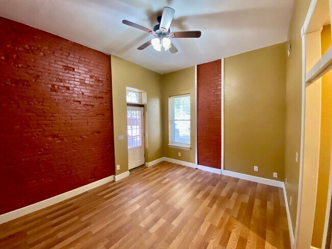 Building Photo - Stylish LowerTown Loft Living in the Heart...