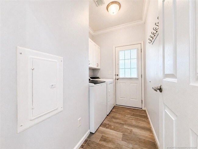 Building Photo - 35 NE Nautical Dr