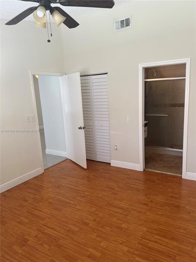 Building Photo - 15510 SW 133rd Pl