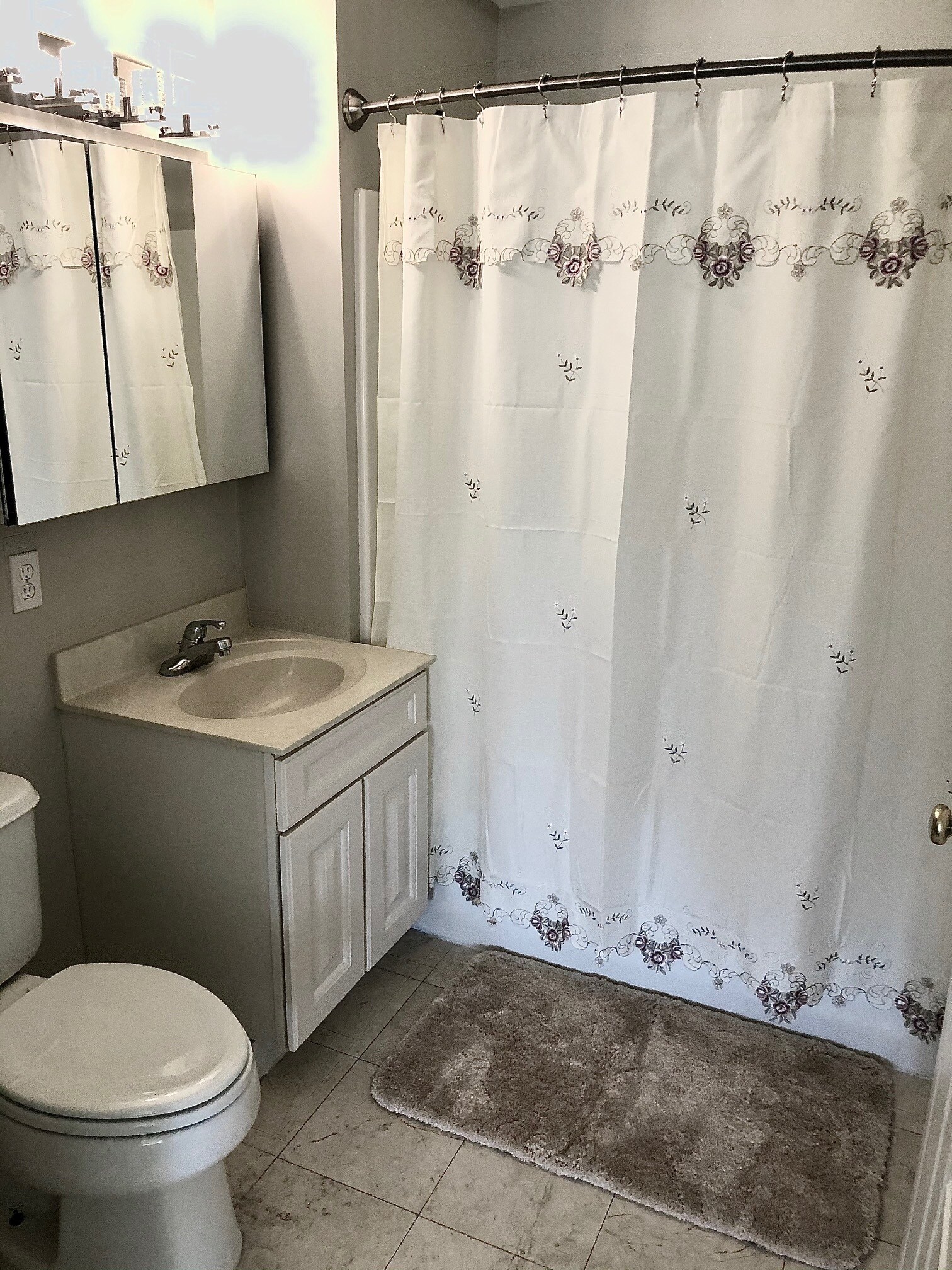 Building Photo - 1522 VFW Pkwy