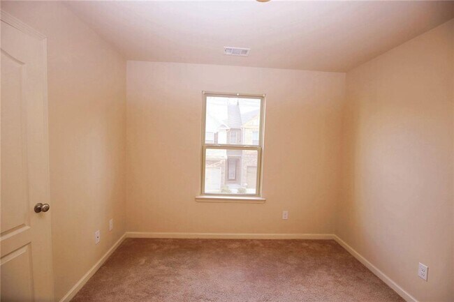 Building Photo - 2293 Spicy Pine Dr