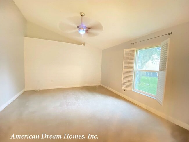 Building Photo - Wonderful Home in Andover Lakes!