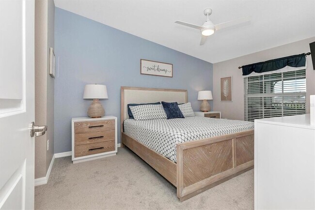 Building Photo - 12550 Galapagos Ct