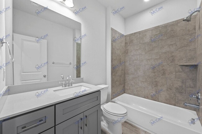 Building Photo - 807 Ponds Edge Ln