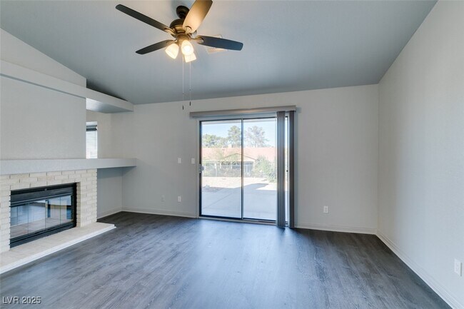 Building Photo - 1670 Rocking Horse Dr