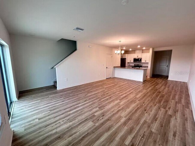 Building Photo - 746 Stoney Pointe Cir