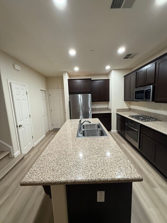 Building Photo - Travis School District