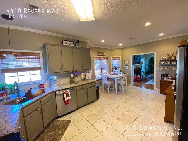 Building Photo - 4410 Revere Way